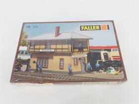 Faller 104090001230 Ho 1/87 Scale Kit 123 European Style Signal Box - Sealed