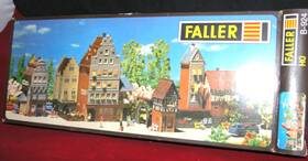 109924 Faller Ho Scale 1 87 Kit Of Retro B-924 Old-town Block - Open Box