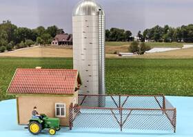 130328 Faller Ho Scale Built Models Hen House With Chicken Run Silo And Tractor #130328