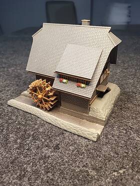 130387 Faller Ho Small Black Forest House With Motorized Wheel Fully Assembled