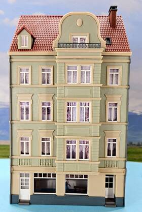 B-130915-a Faller 130915-a Ho Scale Built Model 4-story City Town House Inch Ziele With Shop #b-130915-a