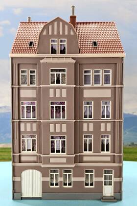 B-130915-b Faller 130915-b Ho Scale Built Model 4-story City Town House With Garage #b-130915-b