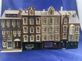 130997 Faller Kibri Ho Scale Built Townhouse Models 3 Low Relief One Full Size