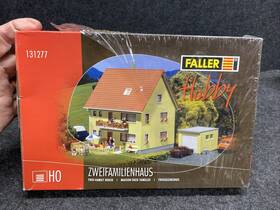 Fa110125-06 Faller 131277 Zweifamilienhaus Two Family House #131277 Open Box Germany