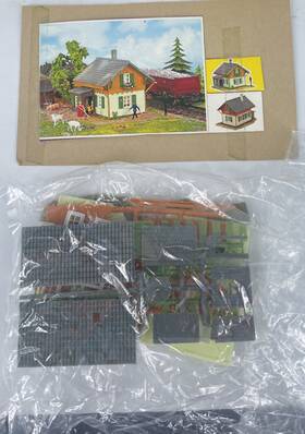 131356 Faller Ho Scale Hobby Gatekeepers House No Box Or Instructions 131356 Faller Ho Scale Hobby Gatekeepers House No Box Or Instructions