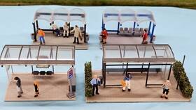 180553 Faller /kibri Ho Scale Built Models - Four Modern Taxi / Bus Shelters With Figures