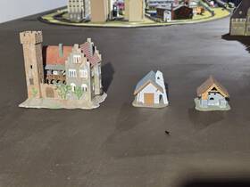 29201 Faller N Scale Castle And 2 Small Buildings