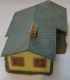 737-200 Faller Atlas Vintage 2192 Ranch House Ho Scale Building Built