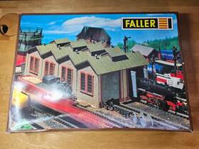 B-158 Faller Read Ho Scale Lokschuppen - Engine Shed Unassembled Building