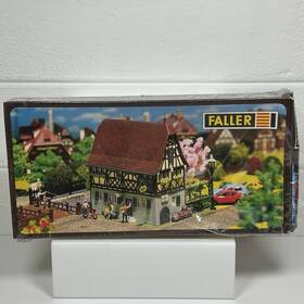 B-933 Faller Ho Nusch Wine Restaurant Half Timbered Weinstube Kit Open Box