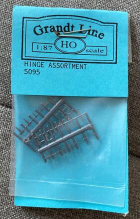 5095 Grandt Line Ho Scale Hinge Assortment #5095