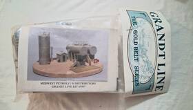 5907 Grandt Line Ho Midwest Petroleum Distributors Building Kit