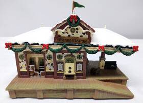A4845 Hawthorne Village Train Station Railroad Accessory Building See Video A4845 Hawthorne Village Train Station Railroad Accessory Building See Video