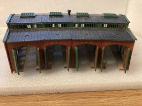 805t3117-5 Heljan N Scale Four Stall Locomotive Round House 805t3117-5 Heljan N Scale Four Stall Locomotive Round House
