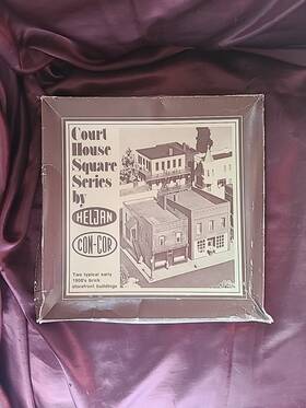 B902 Heljan Ho Scale Court House Square Series 1900s Store Front Building Kit
