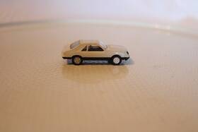 30307 Herpa Ho Scale Ford Mustang Automobile Cream White
