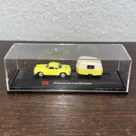High Speed 841603060066 Malibu International Vw Karmann Ghia Coupe With Caravan Camper Yellow Ho Scale