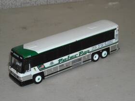 87-0362 Iconic Replicas Ho Scale Mci Coach Bus Peter Pan
