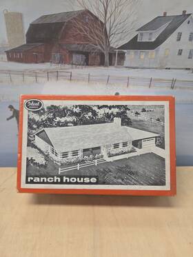 B-251 Ideal Models Ho Ready Built Illuminated Structure Ranch House B-251 Ideal Models Ho Ready Built Illuminated Structure Ranch House