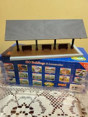 6129 Imex Ho 1/87 Scale Perma Scene Oyster Bay Train Station 3 Covered Benches #6129 6129 Imex Ho 1/87 Scale Perma Scene Oyster Bay Train Station 3 Covered Benches #6129