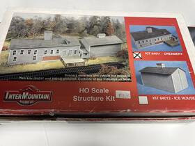84011 Intermountain Ho Scale Building-intermountain Railway Co - Creamery Kit With Bar Mill Signs