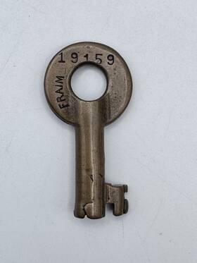 19159 Key 19151 Vintage 1950s Perry For Collection/ Fraim
