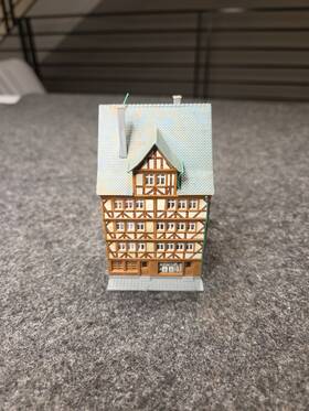 36404 Kibri Z Scale # 4story Apartment Building Fully Assembled