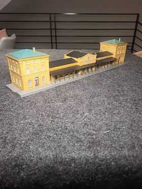 37706 Kibri N Scale #37706 Osterburken Train Station With Restaurant Fully Assembled