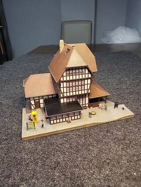 39364 Kibri Kirbri Ho Scale #39364 Kottenforst Bahnhof Station W Figurines Iluminated Built