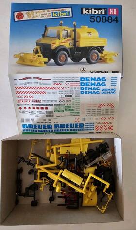 50884 Kibri Ho 1 87 Mercedes Unimog Road Surfacing Vehicle With Compactor