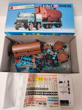 50936 Kibri Ho Mercedes Unimog With Trailer And Water Tank Load - 1 87 Kit