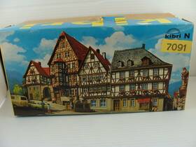 7091 Kibri N Scale # Peroid Market Place Assembled 7091 Kibri N Scale # Peroid Market Place Assembled