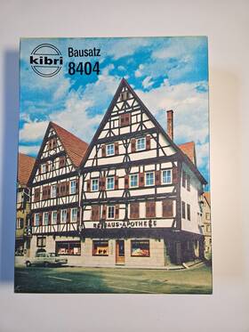 729-250 Kibri Vintage German Ho Scale Building Kit 8404 Doppel Haus Mit Apotheke