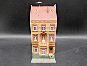 8284 Kibri Ho Pre Built Row House Building