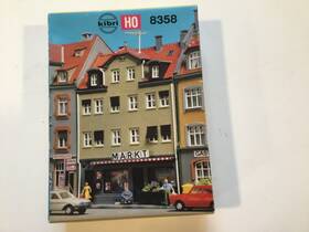 8358 Kibri Kit # Ho Scale City House With Bottom Store Or Market 8358 Kibri Kit # Ho Scale City House With Bottom Store Or Market