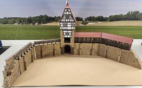 B-8476 Kibri B-8474 Ho Scale Built Model Medieval Tower #b-8474 With Four Wall Sections #b-8476