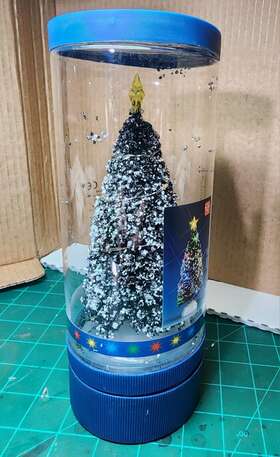 74266 Lemax O Scale Ho Lighted Christmas Tree #74266 74266 Lemax O Scale Ho Lighted Christmas Tree #74266