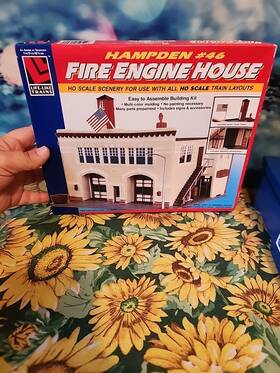 Life-like 077071013901 Trains Fire Engine House Life-like 077071013901 Trains Fire Engine House