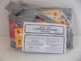 1336 Life-like Farmhouse With Barn Ho Scale By Po Kit # Nib