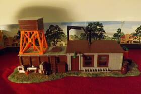 229776 Life-like Ho Scale Train Yard Shack