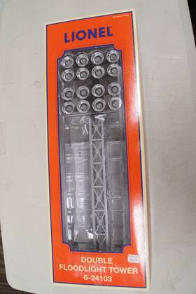 6-24103 Lionel 023922241030 O-scale Double Floodlight Tower 6-24103. Sixteen Operating Lamps