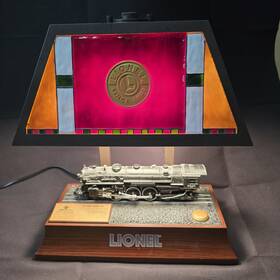 025585 Lionel Vintage Hudson 700e Animated Railroad Train Table Lamp Desk Sound Works