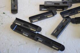 R-78-b-17 Lionel 12743-1 O Gauge Track Lock Clip 30