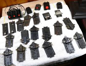 3-rail Lionel 145c 153c Lot Of 23 O Gauge 154c Buttons Etc
