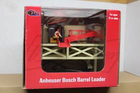 1929040 Lionel #1929040 Anheuser Busch Barrel Loader