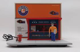 2029240 Lionel Fake News Stand Ex/box