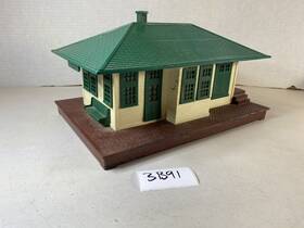 3b91 Lionel Corporation 133 Illuminated Station Electrical Model Train