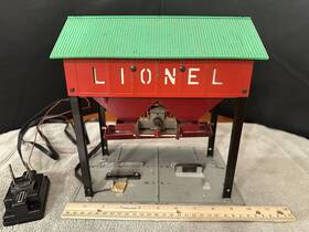 497-100 Lionel Vintage Post War No 497 Coaling Station With Controller
