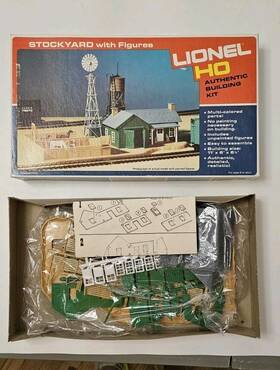 5-4555 Lionel Ho Stockyard With Wind Mill And Figures - New Unassembled Kit