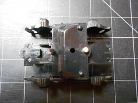 6-18817-70 Lionel Gp-9 Black Side And Stud Truck Assembly